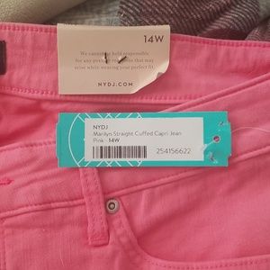 NWT. NYDJ  Marilyn Straight Cuffed Capri Jean. Pink. 14W